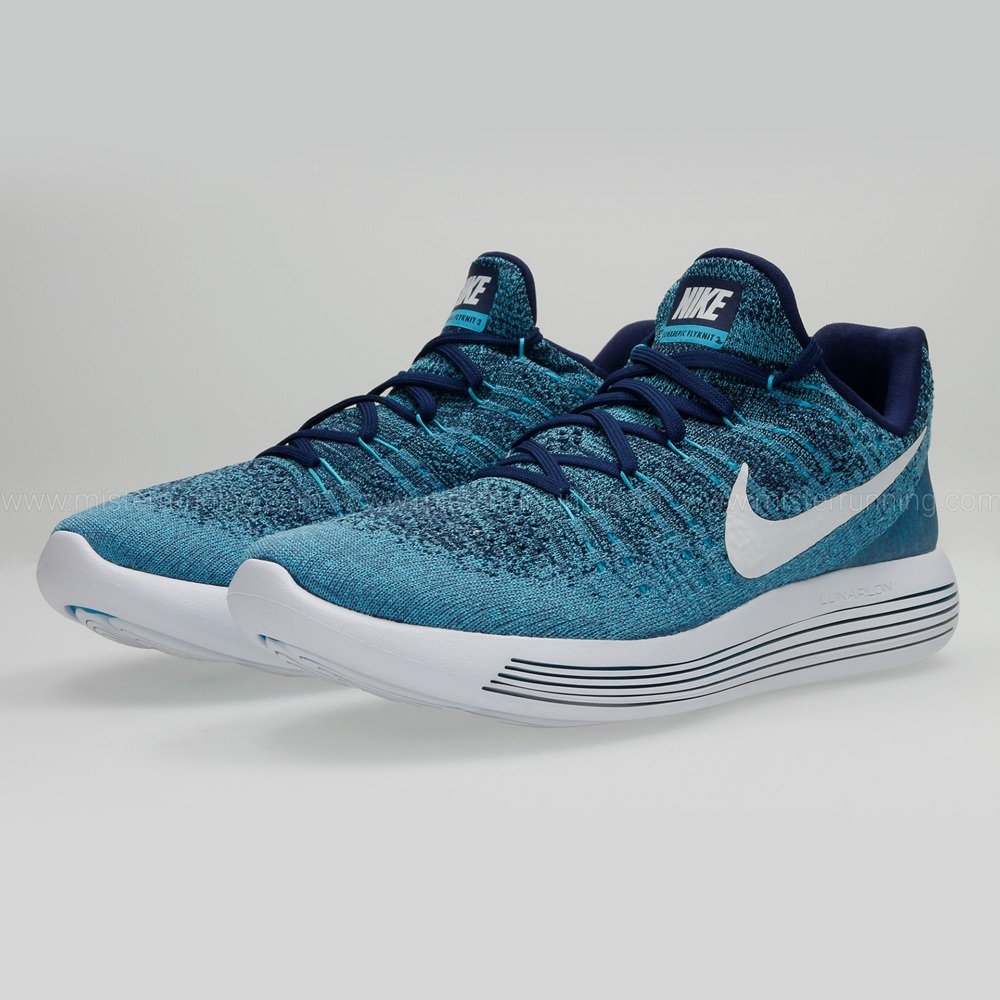Nike LunarEpic Low Flyknit 2 (size 9, Binary Blue)